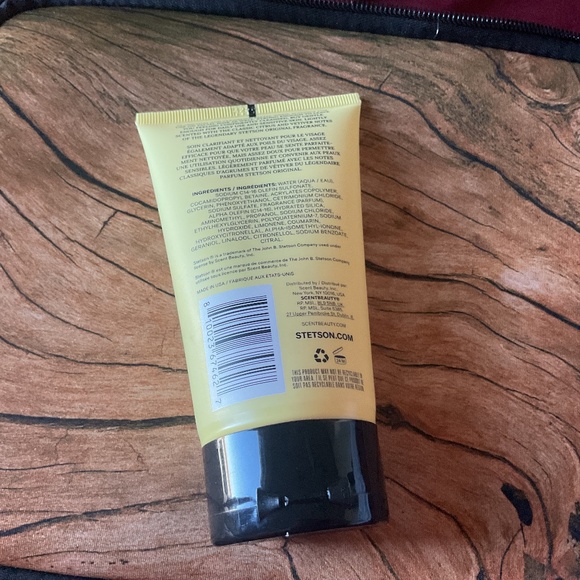 Stetson Original Deep Cleansing Face & Beard Wash 5 oz - Picture 2 of 2